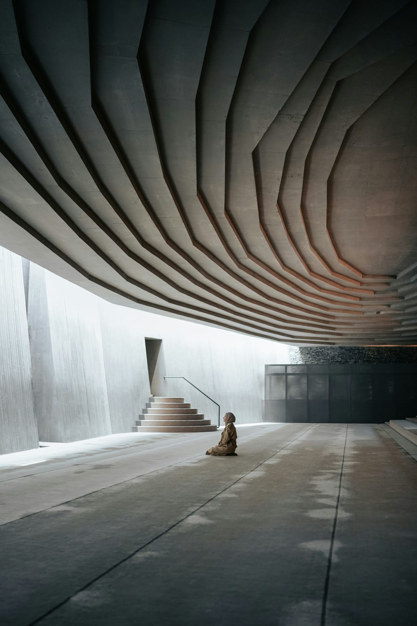 Fachada de arquitectura comercial en contrapicado
